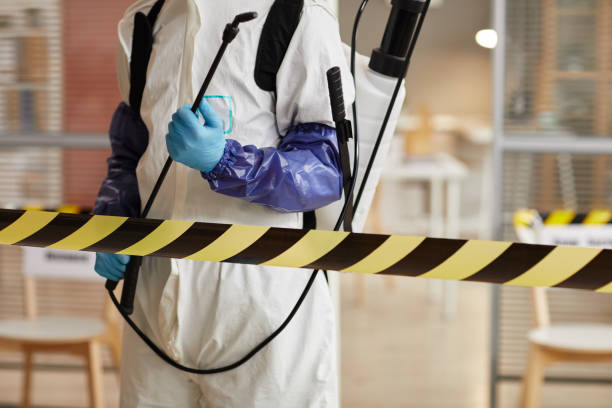 Professional Trauma Scene Cleanup technician working in Raymond, IL